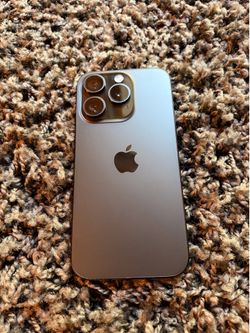 Like New Unlocked Apple 🍎 iPhone 15 Pro (Black Titanium) 128GB