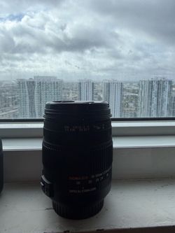 Canon Rebel T6 DSLR Kit with 2 Lenses, Power Zoom, Flash + Bag