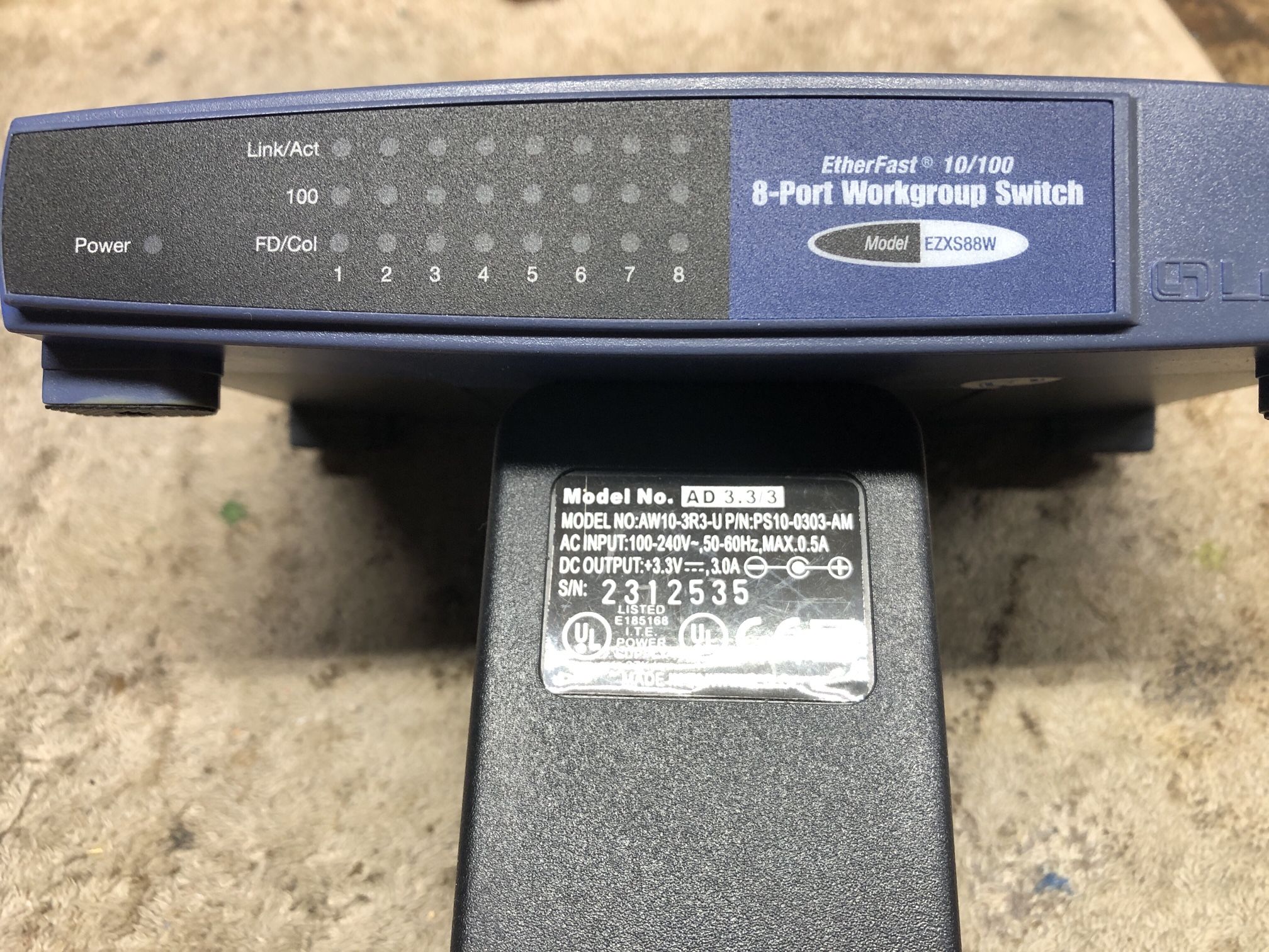 Linksys EZXS88W V2.0 10/100 8-Port Workgroup Network Switch