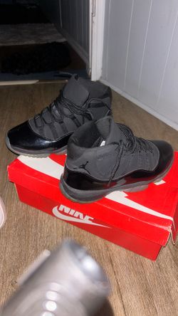 Jordan 11’s ( Cap N Gown)
