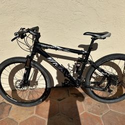 Giant NRS 1 Mountain Bike