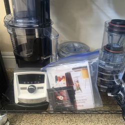Vitamix Blender Like New