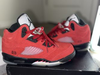 Jordan 4 Raging Bull