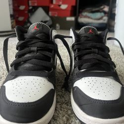 Kids Air Jordan 1