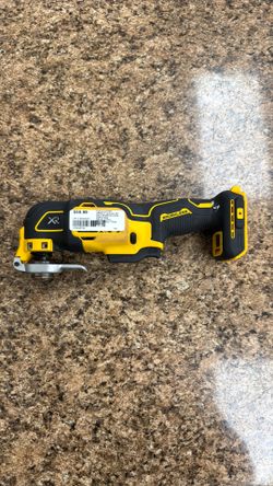 Tools Dewalt multitool dcs356