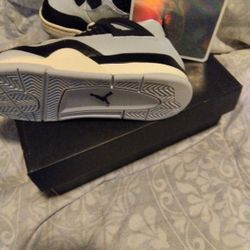 Jordan 4 Retro (PS)  Size 13c