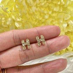 18k Gold Diamond Earring