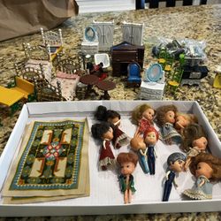 Vintage - The Littles Mattel dolls and doll house furniture   