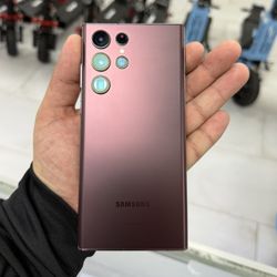 Galaxy S22 Ultra 5G Unlocked 128GB! $399 Cash Or Card!!