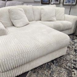 Lindyn Ivory 2pc LAF Chaise Sectional