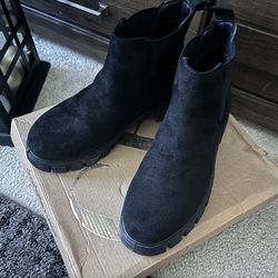 Brand New Women Black Boots Size 7