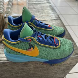 Nike Lebron Kds 