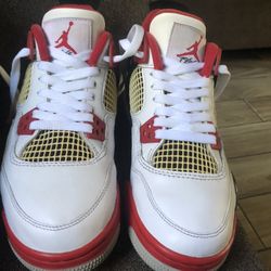 Air Jordan 4 Fire Red 2020