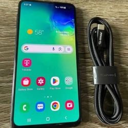 New condition! ~ Unlocked Samsung Galaxy S10e ~128GB Any SIM Card!! 