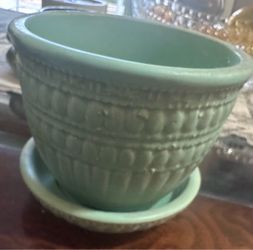 Vintage McCoy light green Seafoam Planter w/ Attached Saucer 4 inches tall