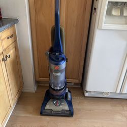 Hoover Wind Tunnel Whole House Rewind Vacuum