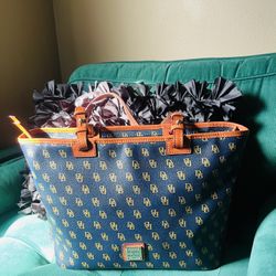 Dooney & Bourke Gretta Small Leisure Shopper Tote 