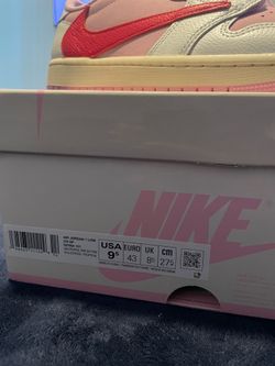Travis Scott Jordan 1’s