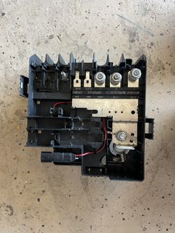 19-23 Silverado Sierra Battery Fuse 
