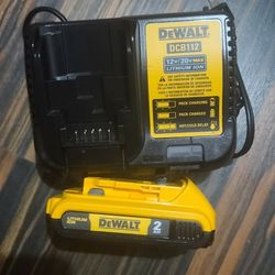 Dewalt 20v 2AH Batteries And Charger
