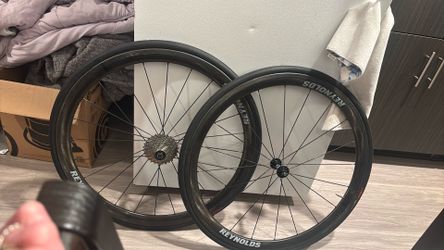 Reynolds R4 700c Carbon tubeless road bike wheel set