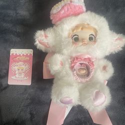 Nommi A Bite Of Sweetheart Plush Pendant