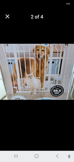 Carlson pet gate with small gate