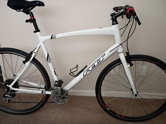 Felt V110f 24 speed commuter bike ready to ride NOW for sale