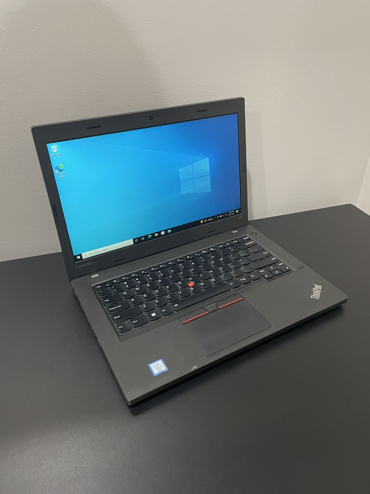 Lenovo ThinkPad L460 Laptop 2.5ghz Core i5-6300U 8GB RAM 256gb SSD Windows 10 Pro