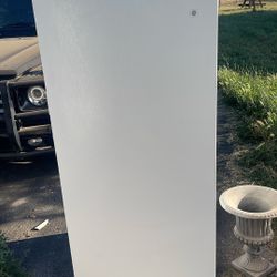 GE Freezer