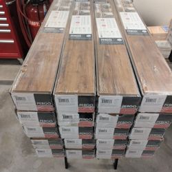 Waterproof Laminate Wood Flooring.                      275 SQ FT 