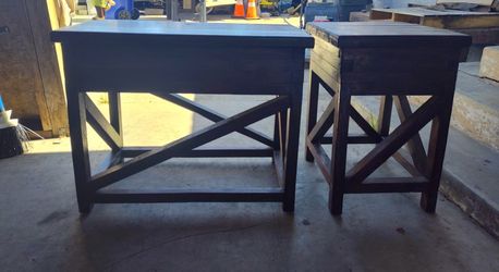 Set Of 2 Wood Tables