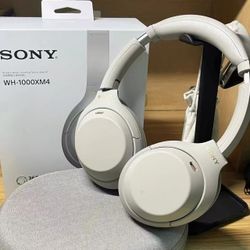 Selling Sony WH-1000XM4 Bluetooth Headphones, Platinum Silver, Almost Brand New!