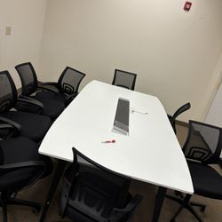 Office Table And Office Chairs 