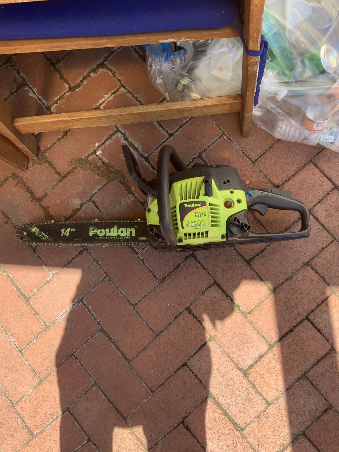 Poulan PL3314 14-inch Gas Powered Chain Saw