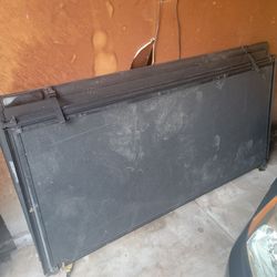 Truck tonneau cover
