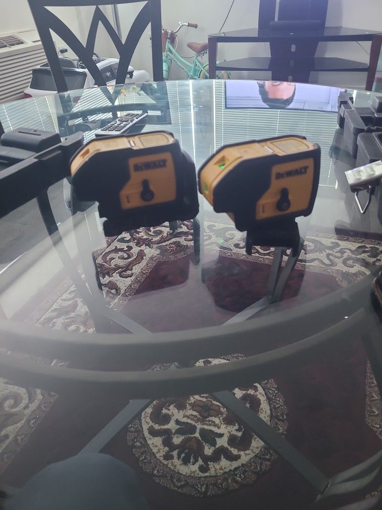 2 Dwalt Laser De 3 Puntos