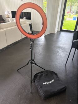 NEEWER RING LIGTH