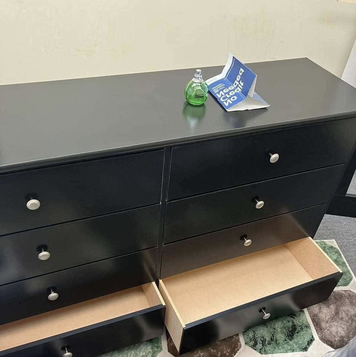 8 Drawer Black