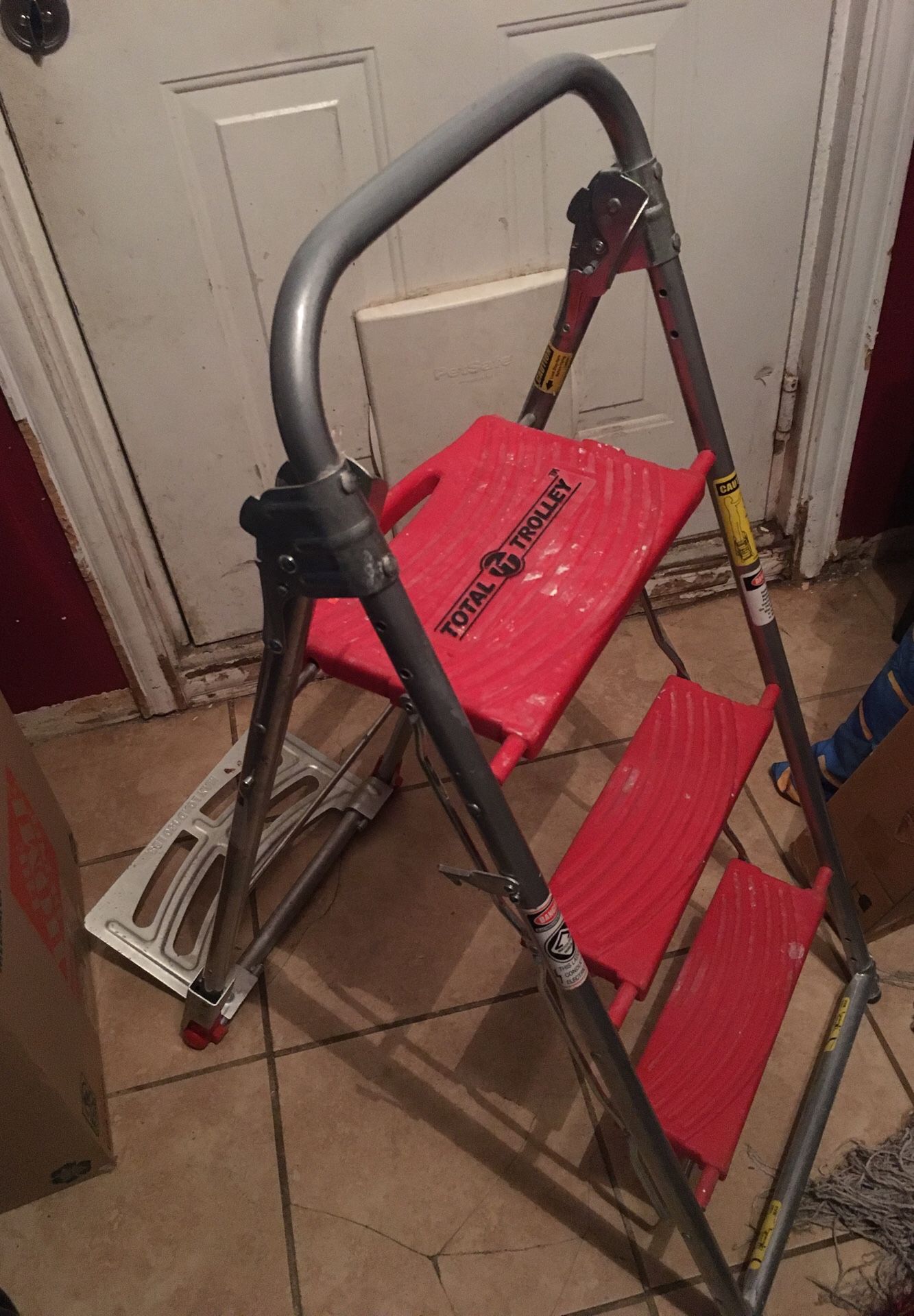 Total Trolley electrician step ladder