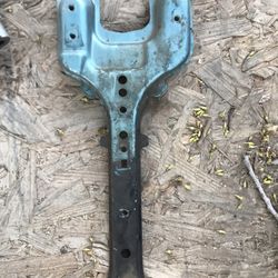 Integra DA9/DB1 Hood Latch Support