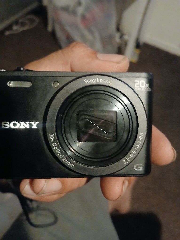 Camara Sony 20 X Potical Zoom. G