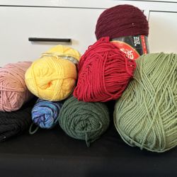 Loom Knitting & Yarn Bundle
