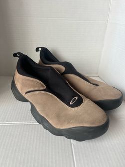 VTG Oakley “Flesh” Suede & Black Slip-On Hiking Shoes Mocs Men's Size 10