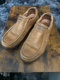 Men’s Size 10 leather, casual shoes