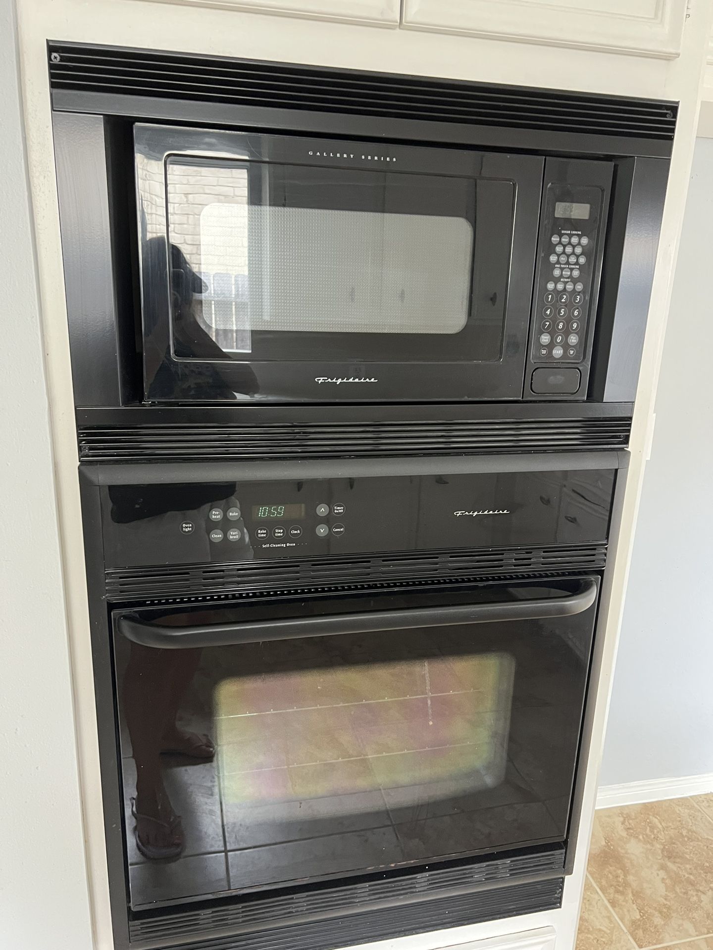 Fridgedale Microwave And Oven