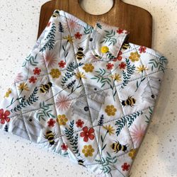 Book Kindle Ipad Tablet Sleeve Bag Cover 9X8.5in Bees Fabric Padded Quilted Floral Lined Custom sizes available