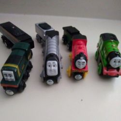 Childs Wood Car/Track Set/ Train/ Buildings