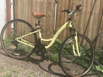 Women’s SM Trek 7100 Hybrid