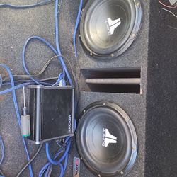 2 JL Audio 10w0v3s In A Ported Bbox And A 800w Mono Block Kicker Amp